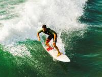 IM电竞官网首页-爱德华兹关键一击定乾坤，勇士轻取黄蜂展露冠军底蕴