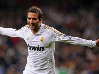 IM电竞官方入口-新王崛起，红牛二队绝境逆袭，皮亚斯特里一肩扛起银色王朝的黄昏