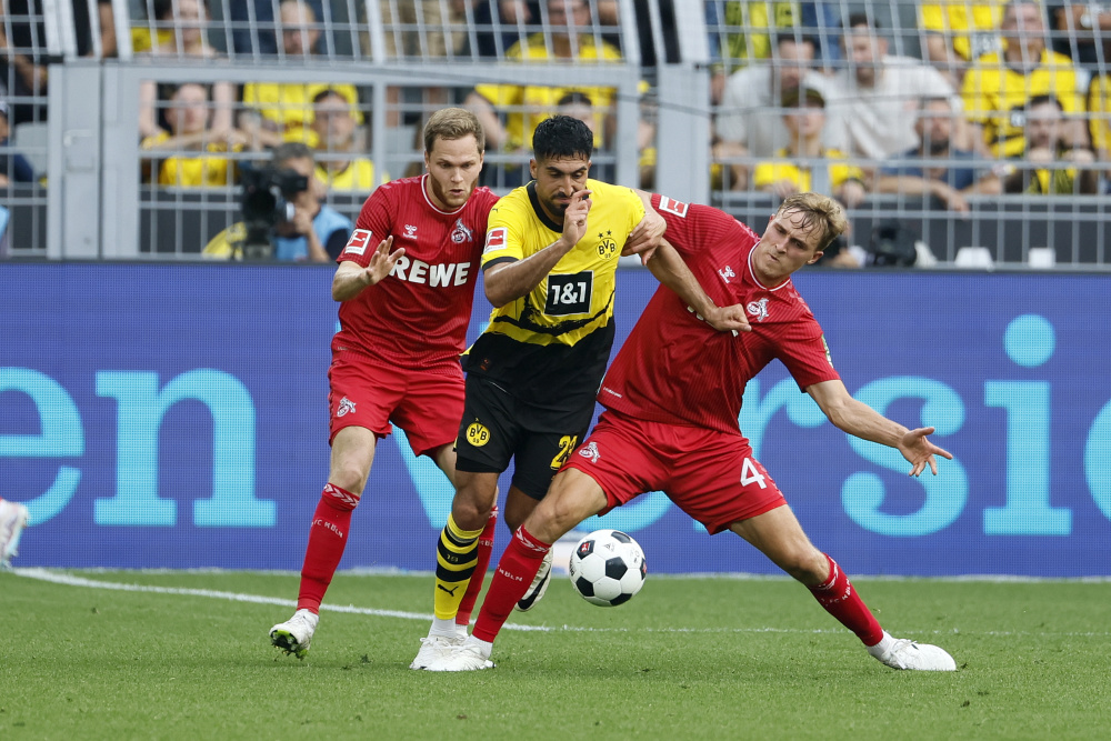 科隆足球俱乐部再战失败,德甲前进道路坎坷的简单介绍 科隆足球俱乐部再战失败,德甲前进道路坎坷的简单介绍