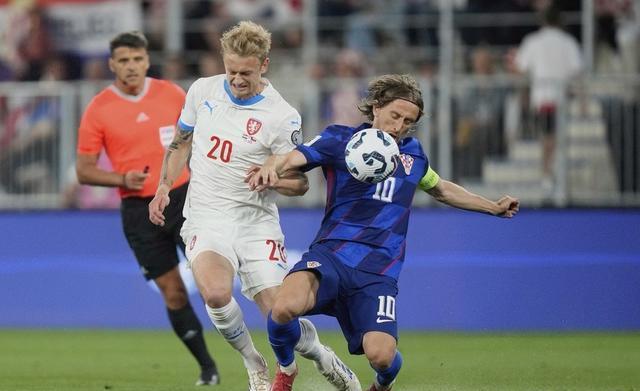 包含比利时队士气高涨备战与捷克对决的词条