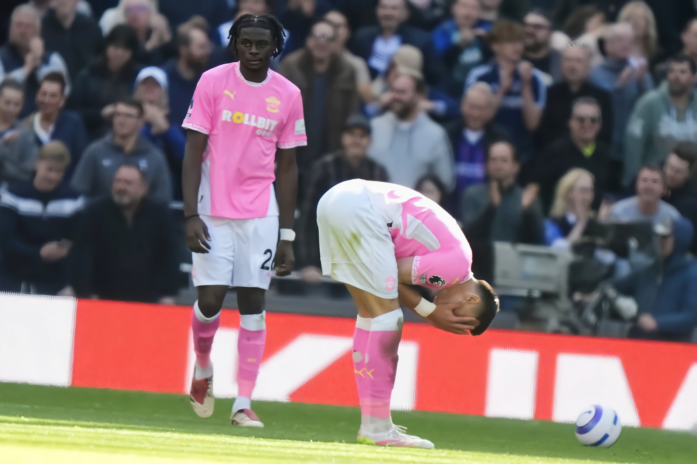 南安普顿主场胜西汉姆，重返前四的简单介绍