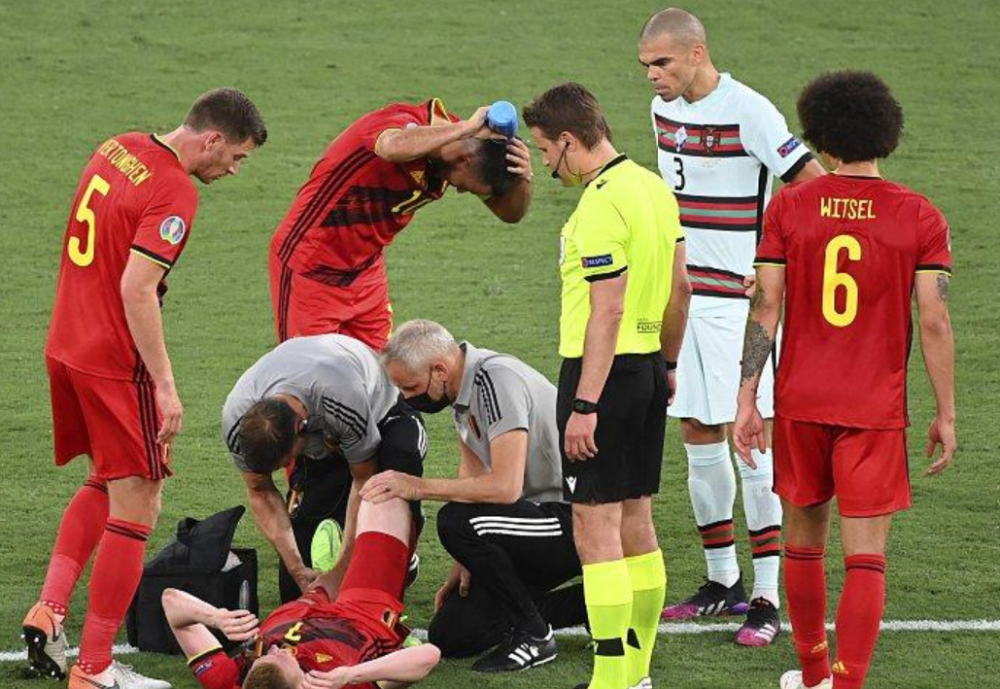 荷兰艰难淘汰冰岛，成功晋级欧洲杯