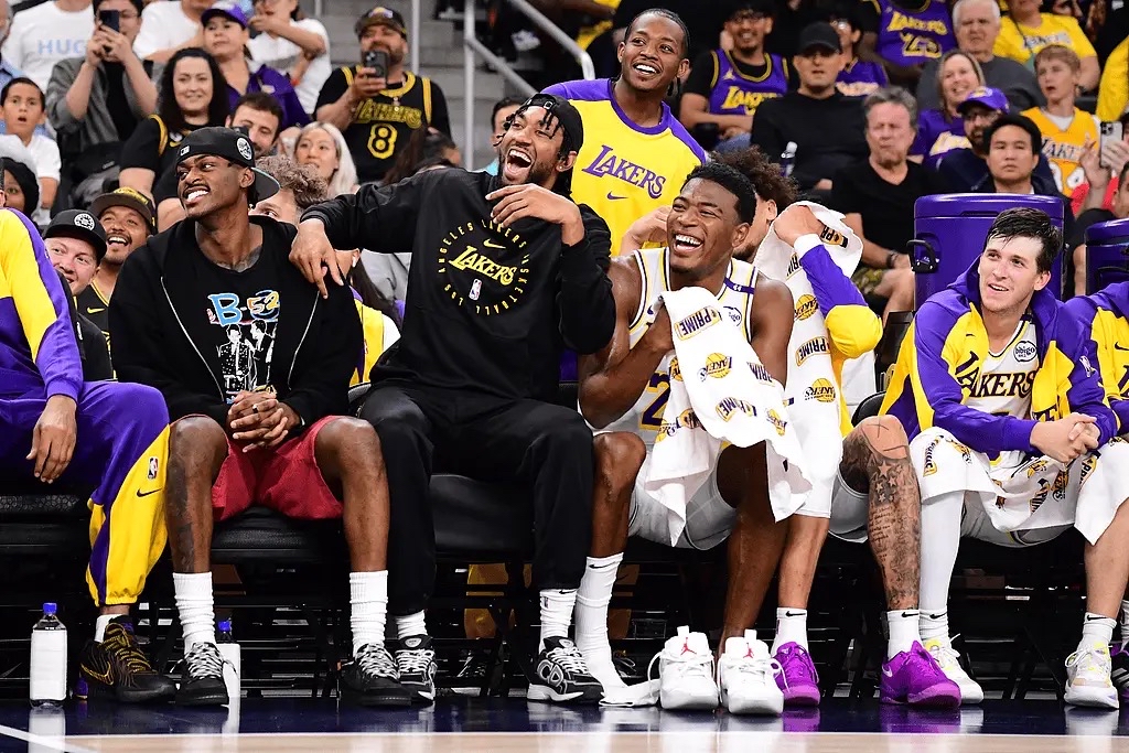 广东队险胜湖人,锡安扛起全队 广东队险胜湖人,锡安扛起全队