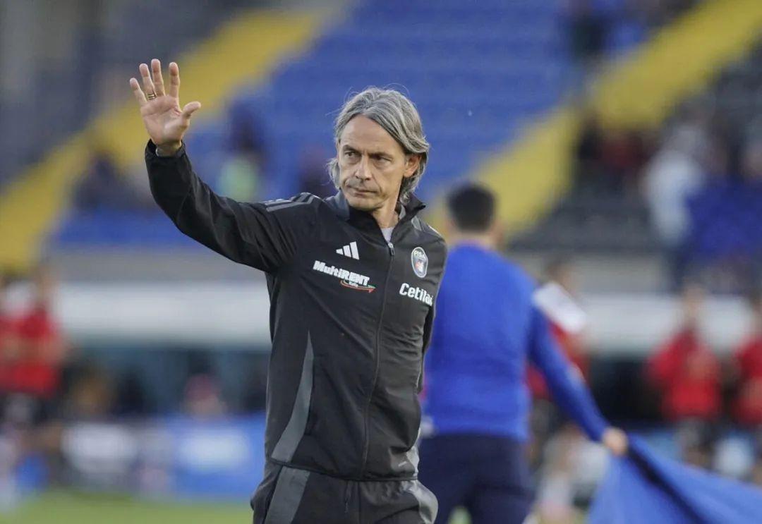 巴勒莫主场困难战胜，教练赞赏球员表现