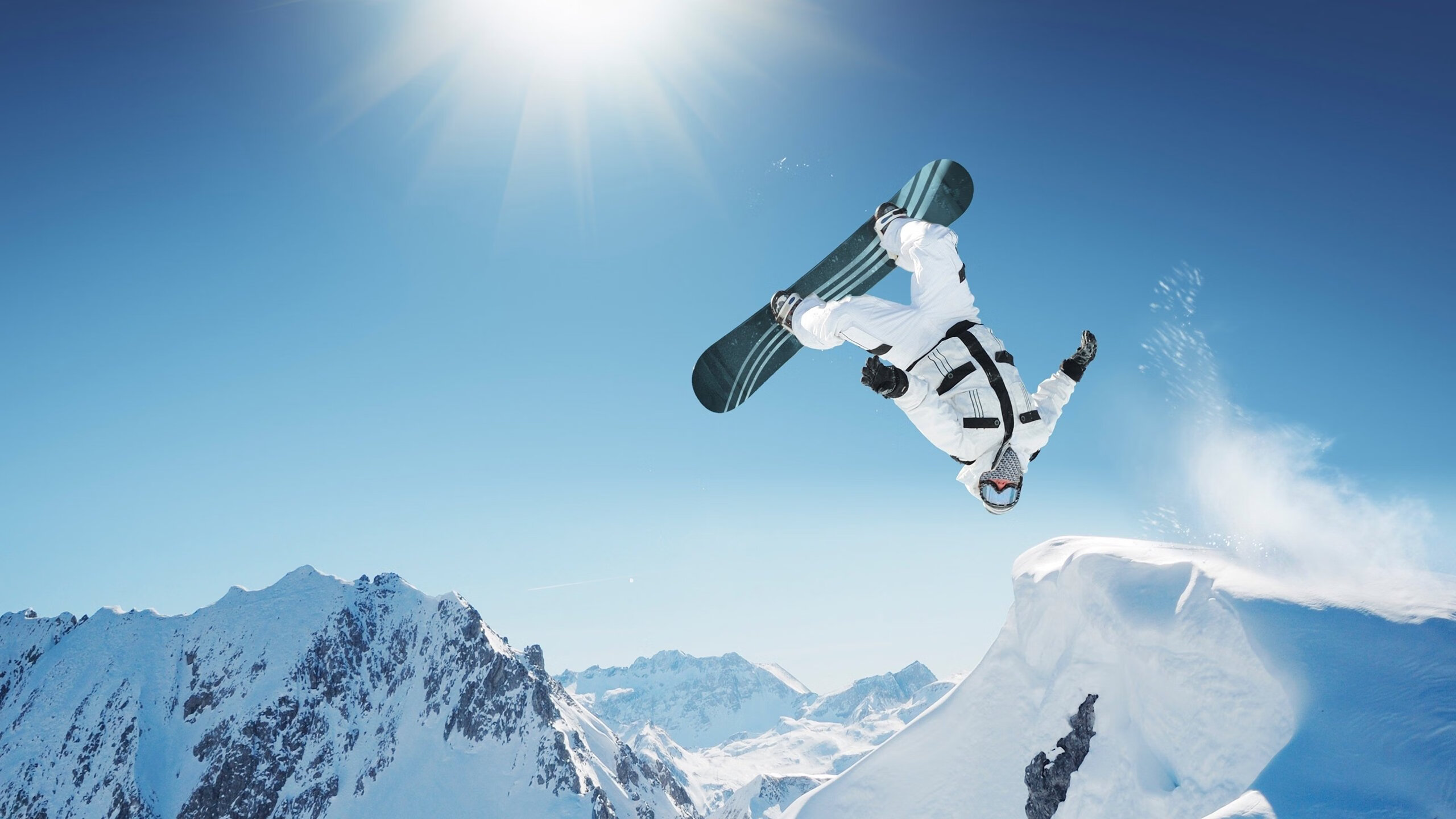 英超争冠焦点战，国际米兰狂胜利物浦