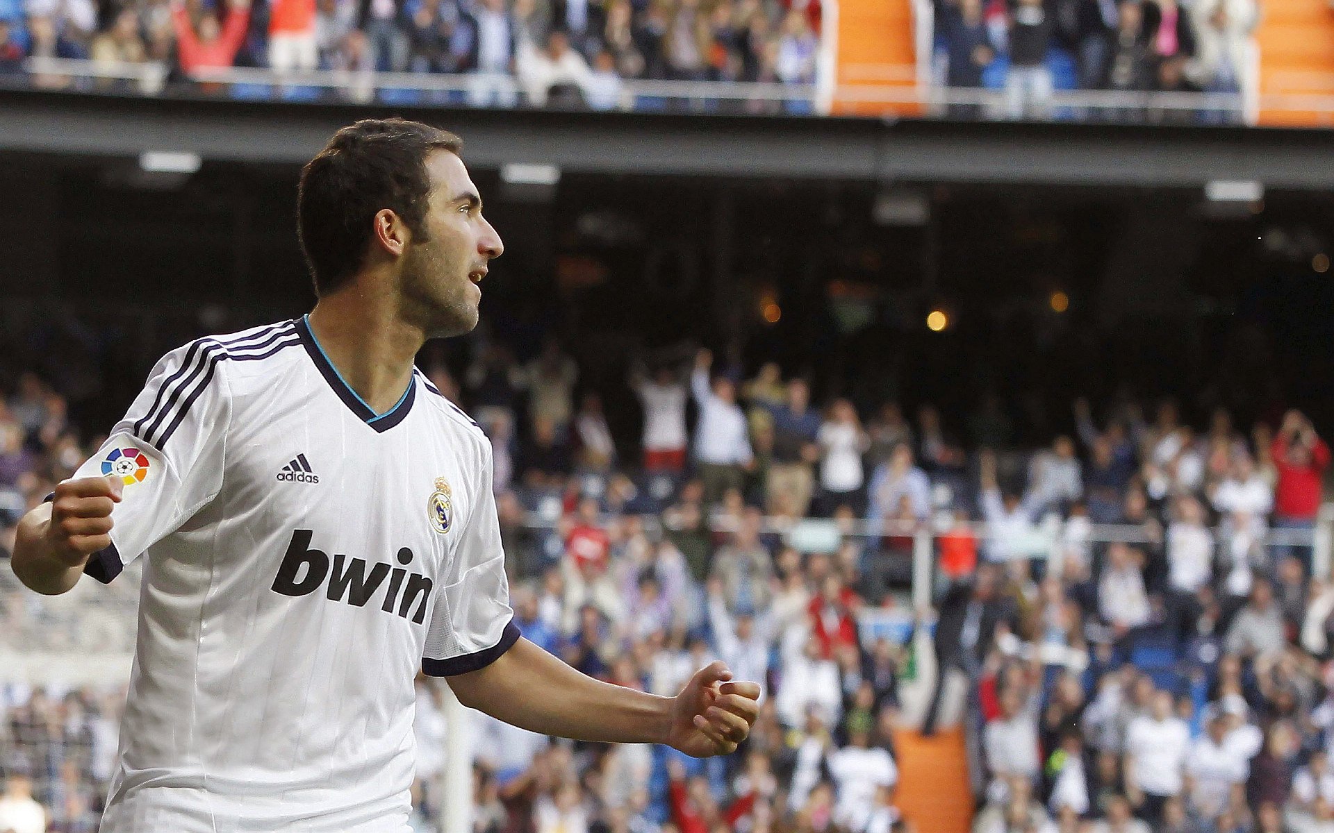 斯通斯铁闸封南美，芬兰粉碎哥伦比亚神话